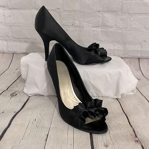 Black Ruffle Heels